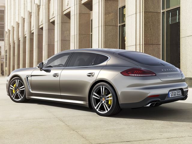 Porsche Delaying Sub-Panamera Model Until 2019