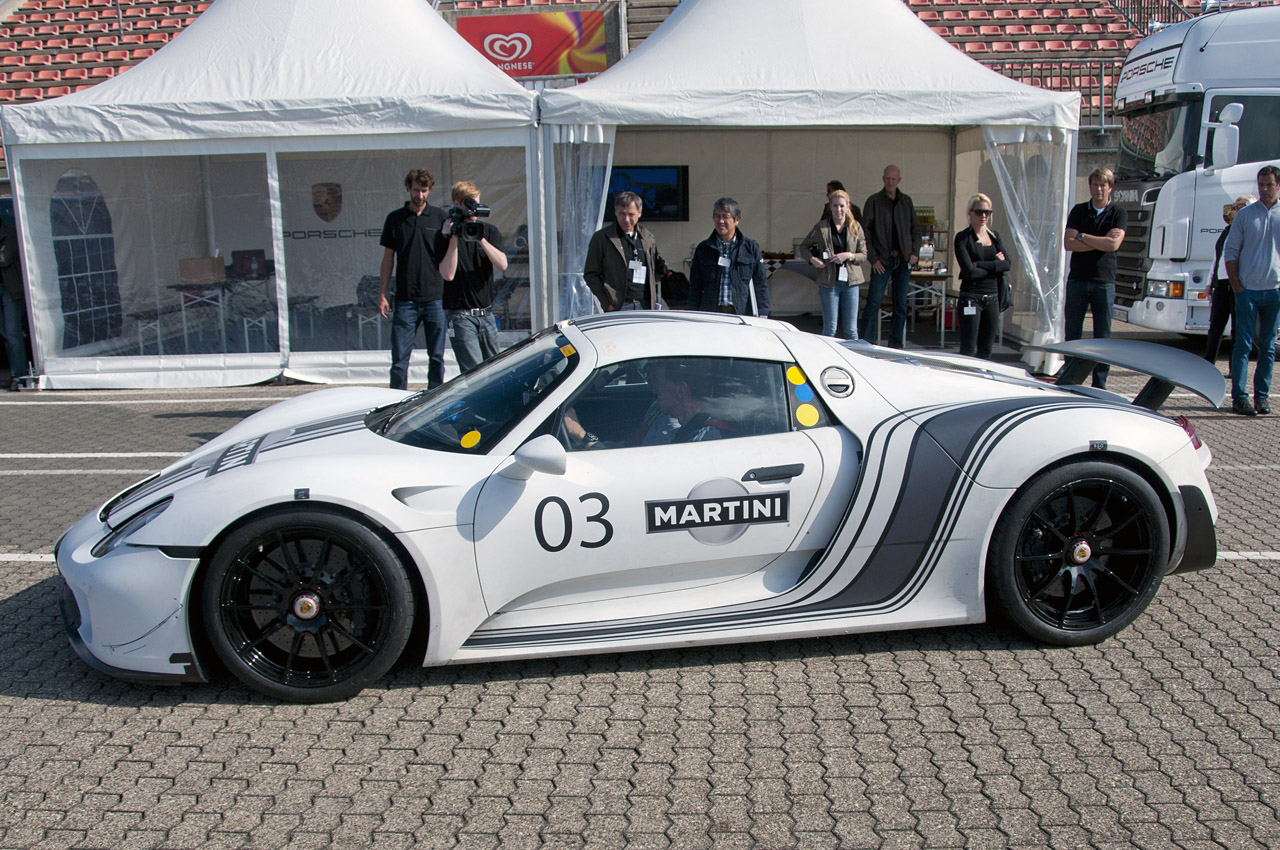 porsche 918 spyder price porsche 918 spyder price