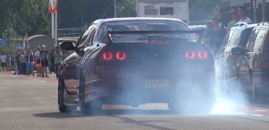 Nissan skyline r33 burnout #10