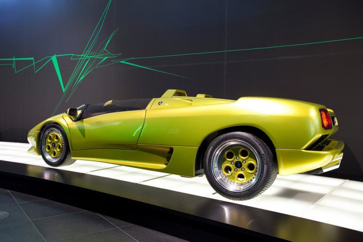 Lamborghini Diablo Roadster Prototype