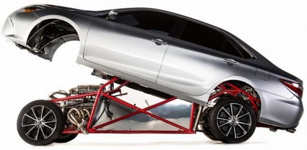 SEMA: 850 Horsepower Toyota Camry Dragster