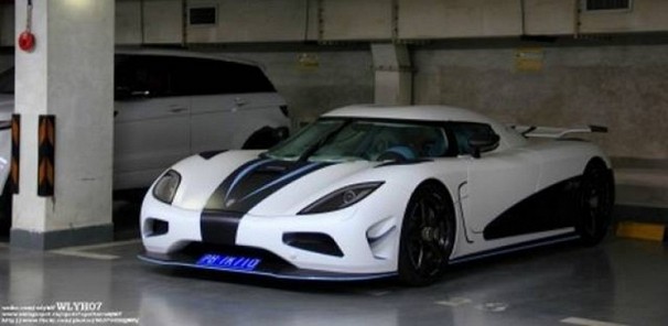 Koenigsegg Agera R Twins Spotted in Shanghai
