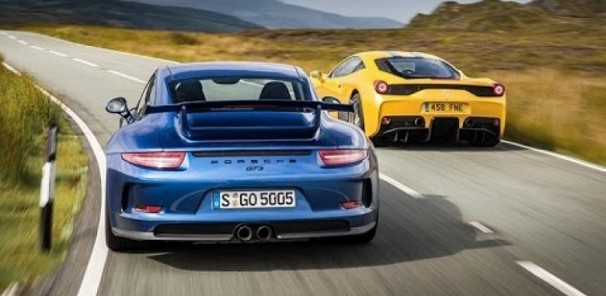 2014 Ferrari 458 Speciale vs Porsche 911 GT3