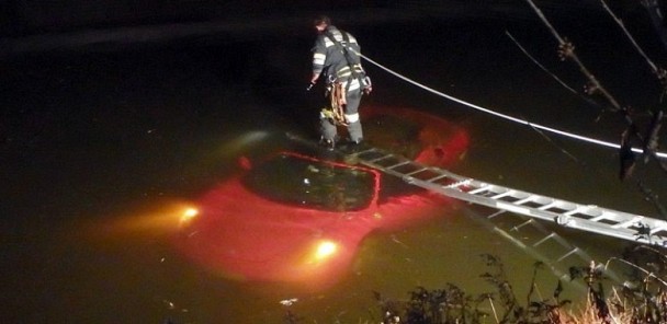 Ferrari F430 Goes for a Swim
