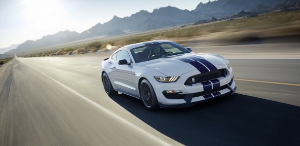 2016 Ford Mustang Shelby GT350 vs GT350R: Everything You Ever Wanted to Know