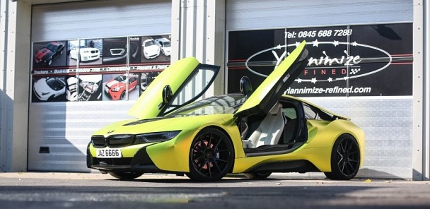 BMW i8 wrapped SATIN CHROME YELLOW!