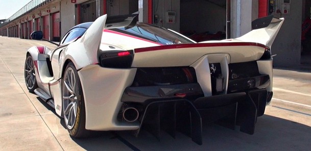 OnBoard Epic Track Runs on the Ferrari FXX K